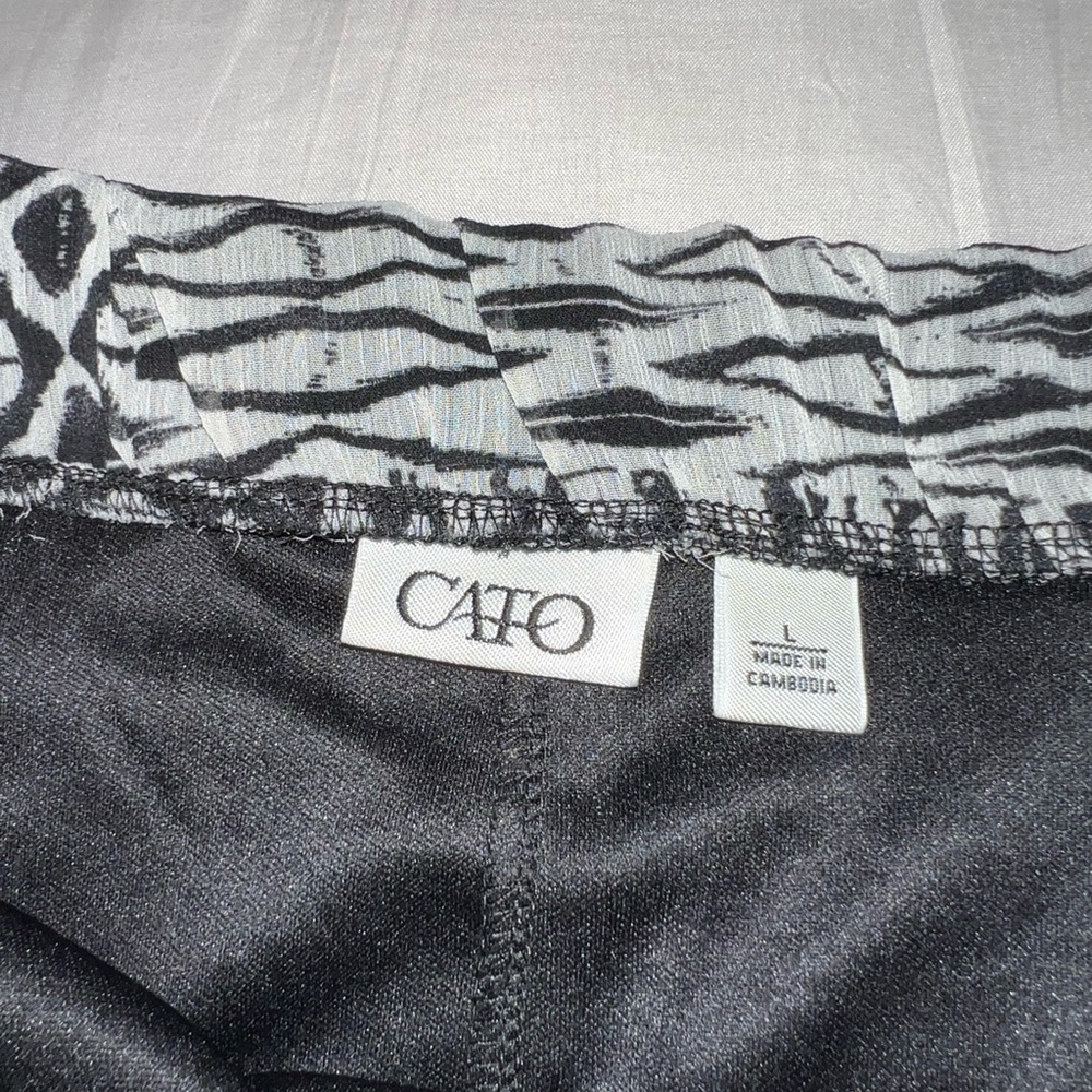 Cato Black and White Asymmetrical Trumpet Midi Skirt. Size Large. EUC - Picture 3 of 4